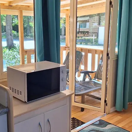 Mobile - Including Airco- Paradiso - G008 В'яреджо